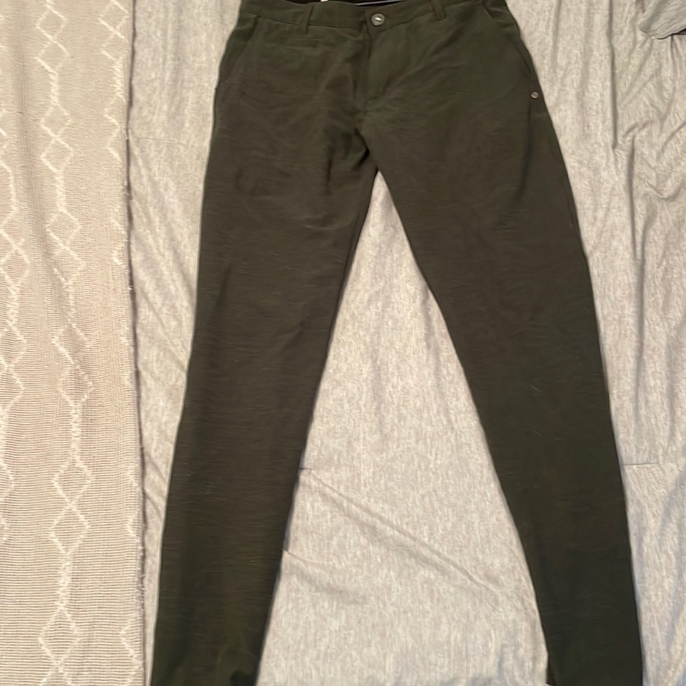 Vuori mens 30 pants